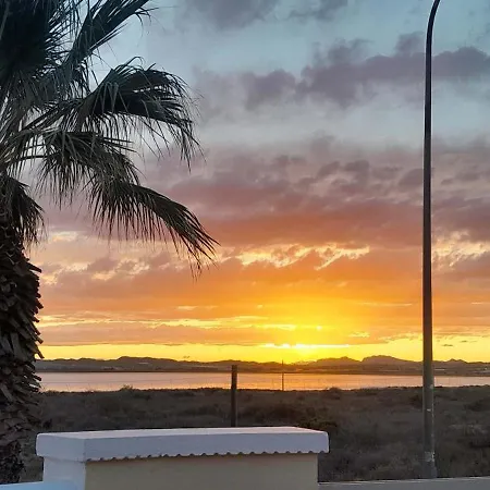 Pink With Rooftop Views Appartamento Torrevieja